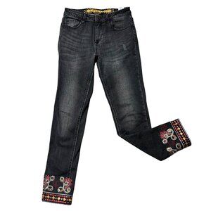 Desigual Exotic Jeans Black Embroidered Floral Pattern Slim Fit Womens Denim